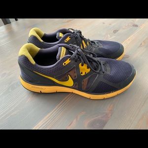 Nike Lunarlon Livestrong with Nike+ size 14